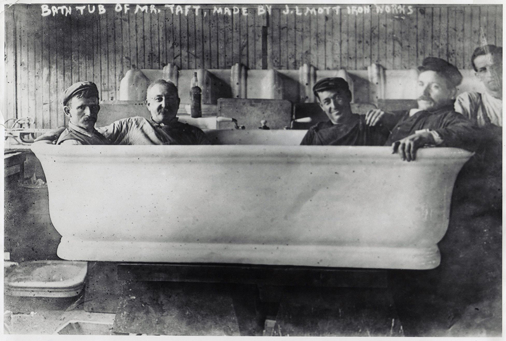 1909_four_plumbers_model_the_new_bathtub_for_newly_elected_president_taft_after_he_allegedly_got_stuck_in_the_previous_one.jpg
