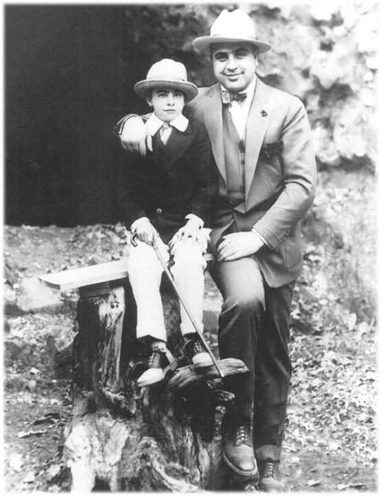1925_al_capone_the_famous_american_gangster_with_his_son_sonny.jpg
