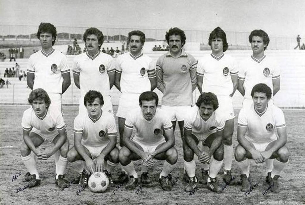 1974_erdogan_a_camialt_spor_hajogyar_futballcsapataban.jpg