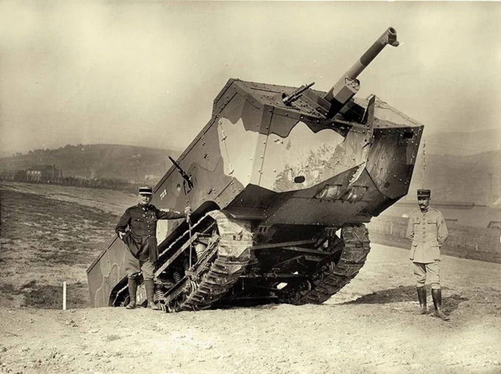 1916_saint-chamon_francia_kozepes_tank.jpeg