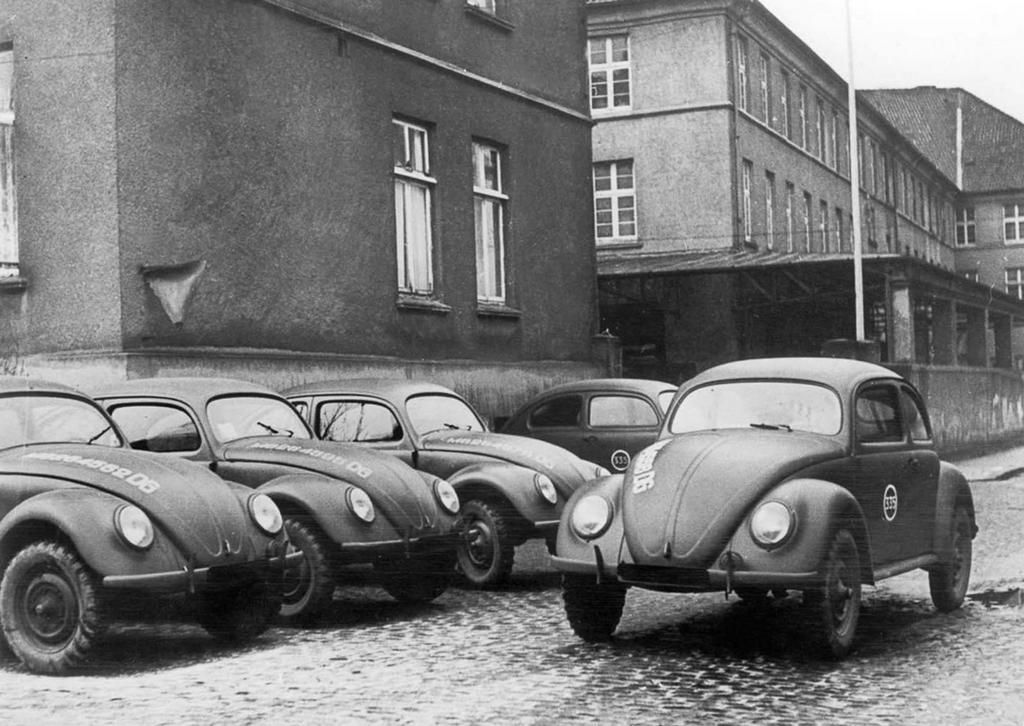 1945_some_of_the_first_volkswagen_beetles_produced_in_west_germany.jpg