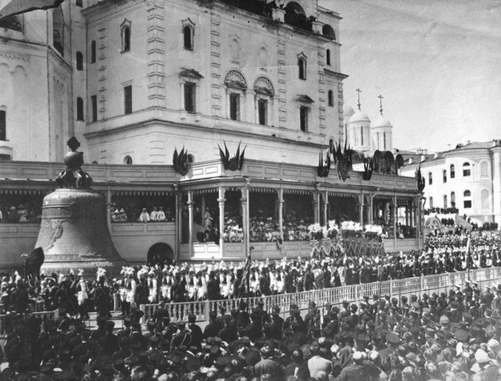 1896_the_coronation_of_russian_tsar_nicholas_ii_in_moscow_on_the_left_is_the_huge_bronze_tsar_bell.jpg