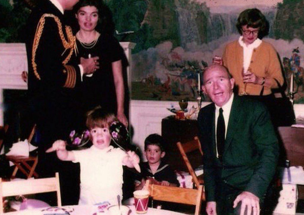 1963_jackie_kennedy_and_jfk_friend_dave_powers_have_a_quiet_third_birthday_party_upstairs_at_white_house_for_john_jr_after_his_father_s_burial.jpg