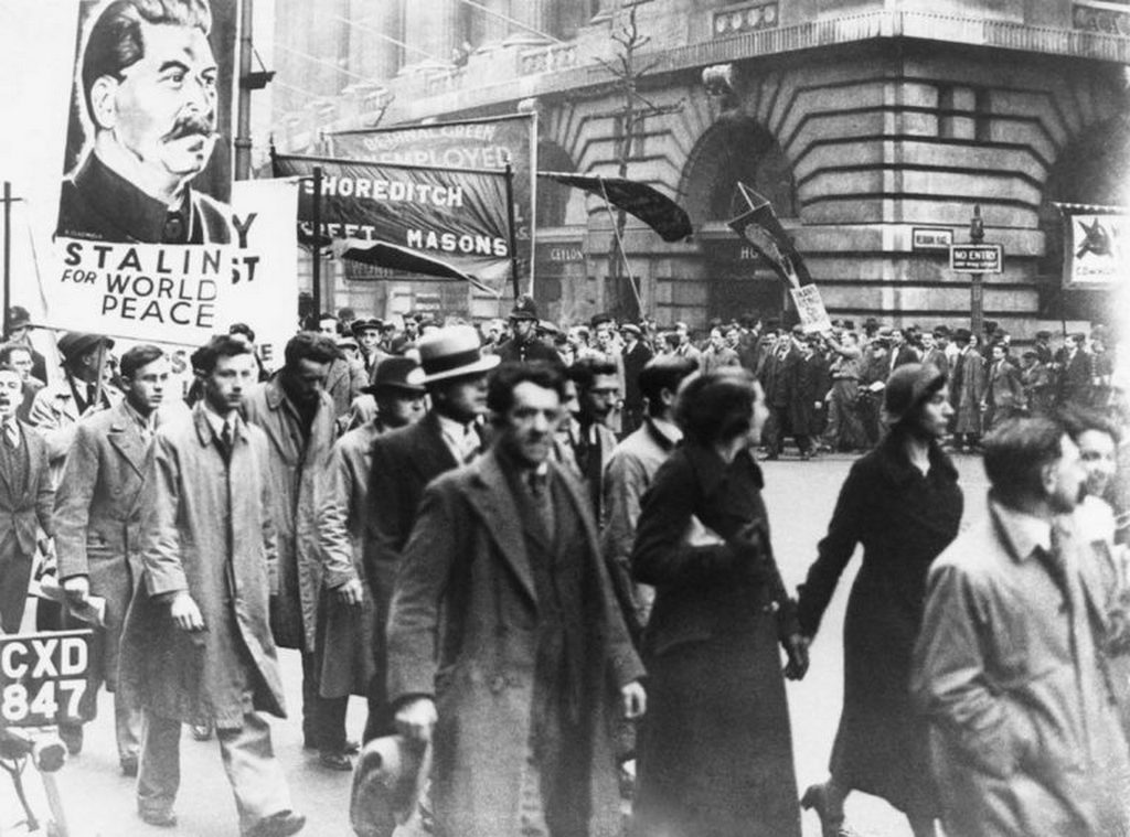1936_british_communists_marching_on_london.jpg