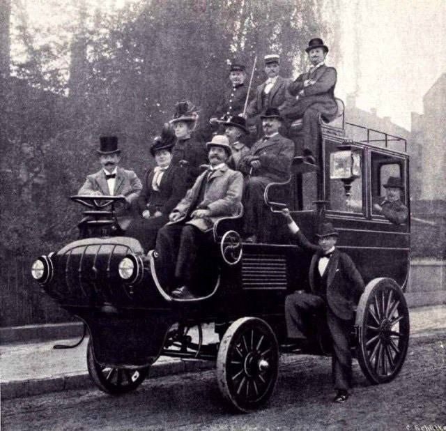 1899_german_postal_electric_omnibus.jpg