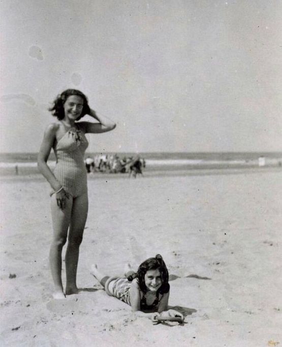 1940_anne_frank_with_her_sister_margot_at_zandvoort_beach.jpg