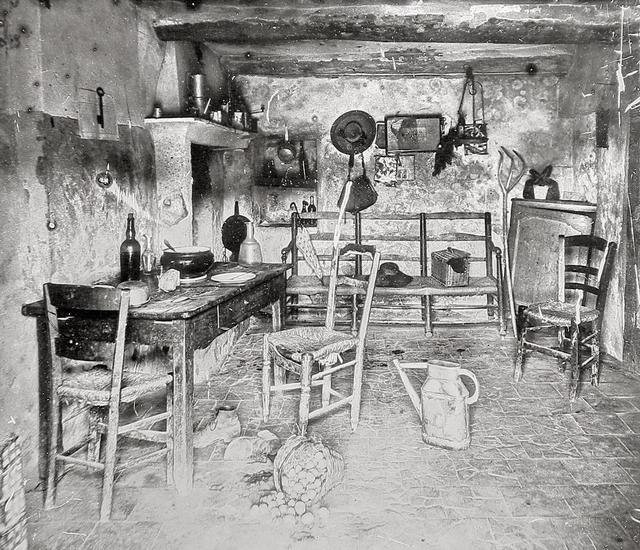 1890_interior_of_vincent_van_gogh_s_home.jpg
