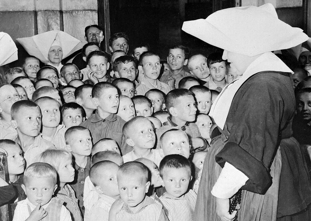1946_09_11_some_of_poland_s_thousands_of_war_orphans_at_the_catholic_orphanage_in_lublin.jpg