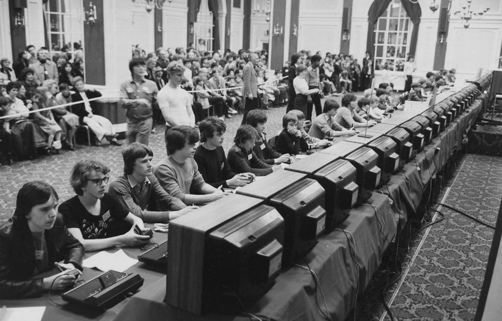 1980_online_game_from_another_era_1980_atari_space_invaders_tournament.jpg