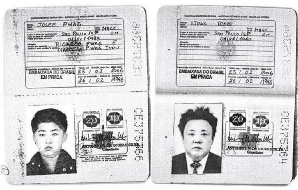 1990s_fake_brazilian_passports.jpg
