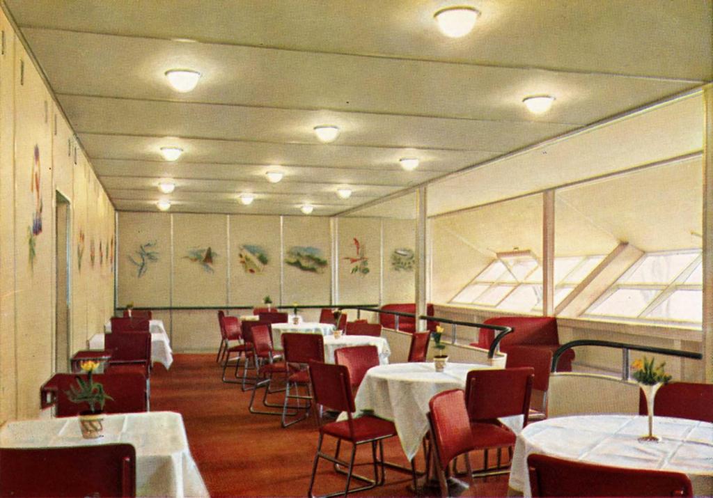 1936_dining_room_of_airship_hindenburg.jpg