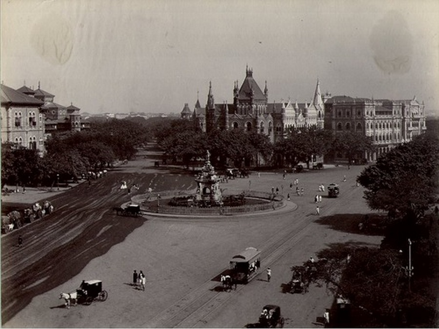 1880. Bomby, India. Flóra szökőkút. A brit befolyás gyönyörűen érezhető a képen..jpg