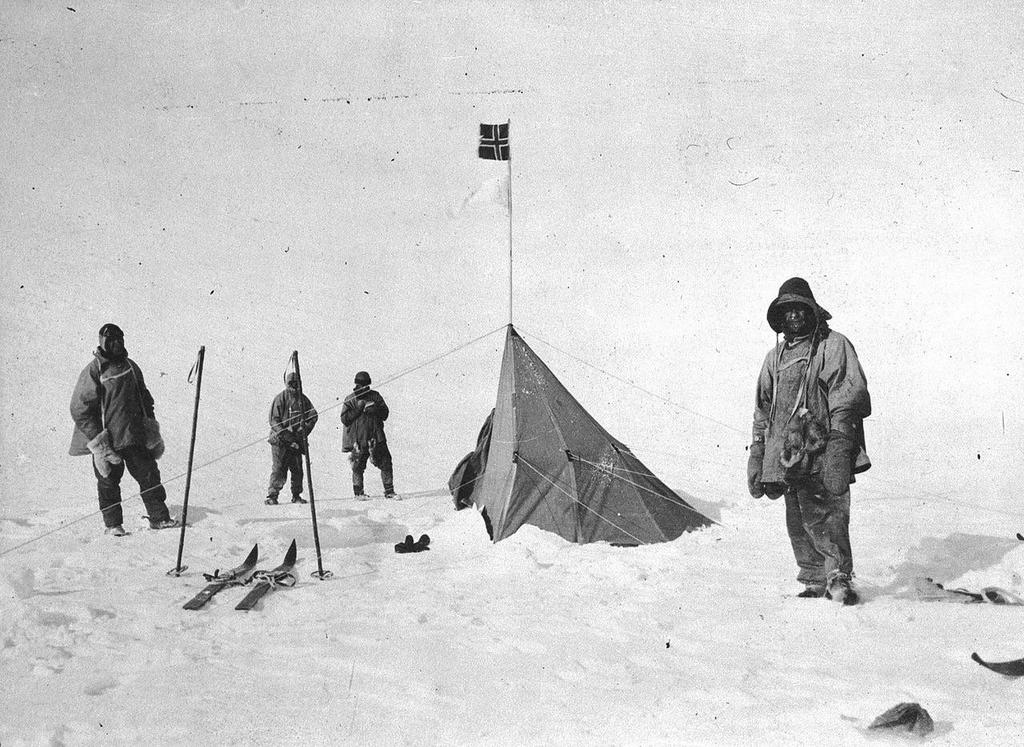 1912_januar_17_robert_falcon_scott_reaching_the_south_pole_only_to_find_that_amundsen_had_gotten_there_first_due_to_the_norwegian_flag.jpg