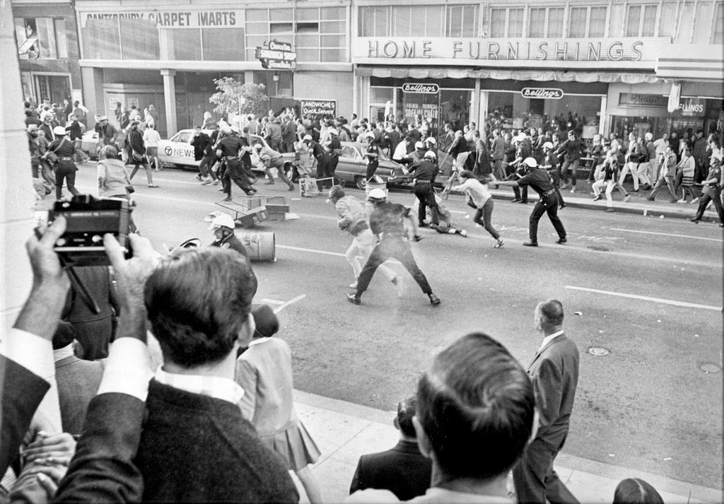 1967_police_and_vietnam_war_protestors_clash_in_the_streets.jpg