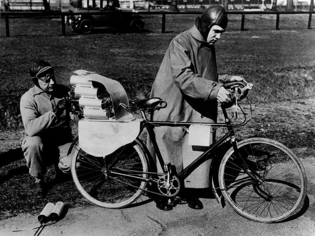 1931_german_engineer_herr_richter_decided_to_attach_rockets_to_his_bicycle.jpg