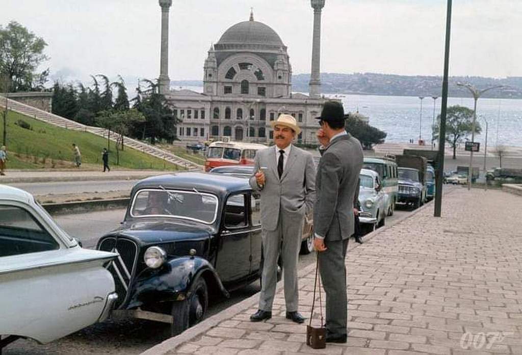 1963_sean_connery_and_pedro_armendariz_in_stanbul_dolmabah_e_during_the_filming_of_from_russia_with_love.jpg