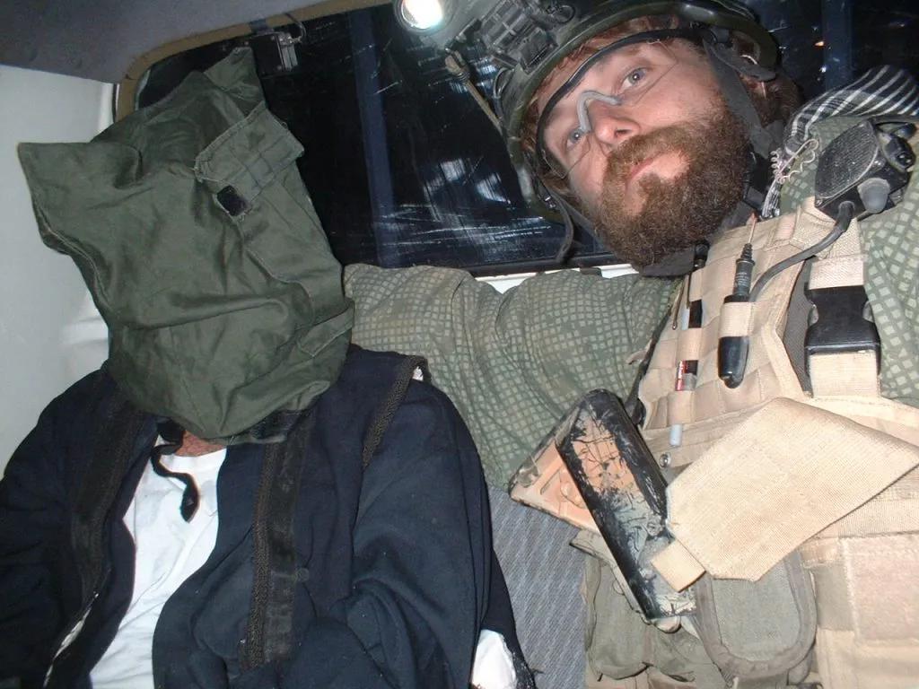 2003_delta_force_operator_kevin_holland_after_capturing_saddam_hussein.jpg