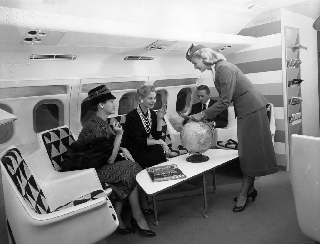 1958_lounge_interior_of_a_trans_world_airlines_twa_convair_880.jpg