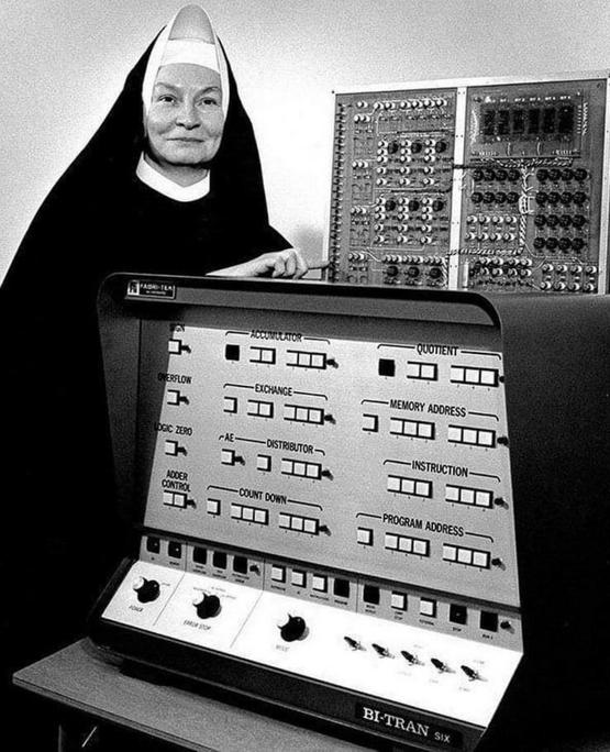 1985_sister_mary_kenneth_keller_first_women_to_earn_a_doctorate_in_computer_science_in_the_united_states.jpg