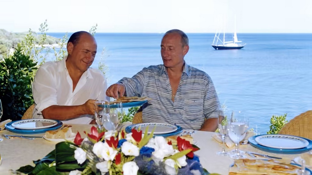 2003_vladimir_putin_and_silvio_berlusconi_on_holiday_in_sardinia_italy.jpg