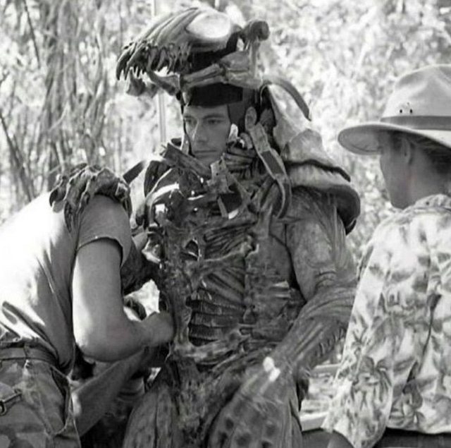 1987_jean-claude_van_damme_in_the_original_predator_suit_design_before_he_was_fired_from_the_film.jpg