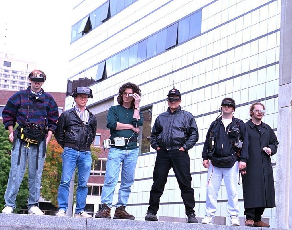 1995_members_of_the_wearable_computing_project_at_mit.jpg