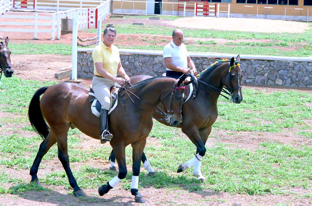 1982_presidents_joao_figueiredo_and_ronald_reagan_riding_horses_in_brasilia.jpg