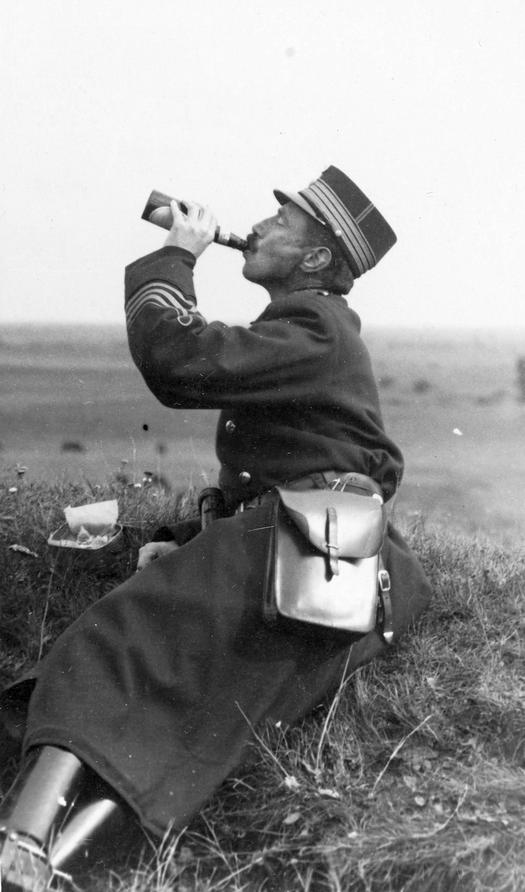 1922_hm_christian_x_of_denmark_enjoying_a_beer_during_a_military_field_exercise.jpg