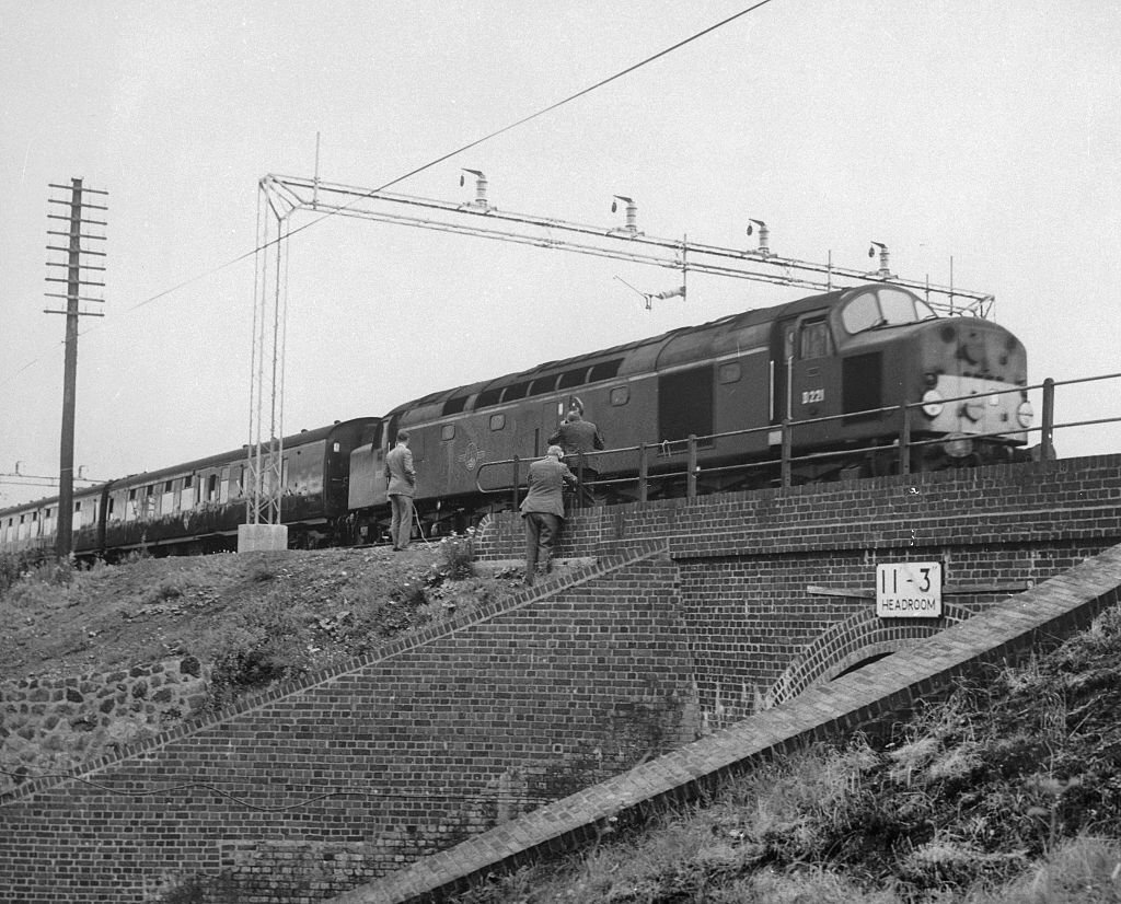 1963_great_train_robbery_in_britain.jpg