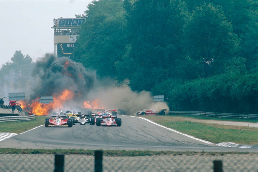 1978_formel_1_grand_prix_italien_1978_monza_ronnie_peterson_unfall.jpg