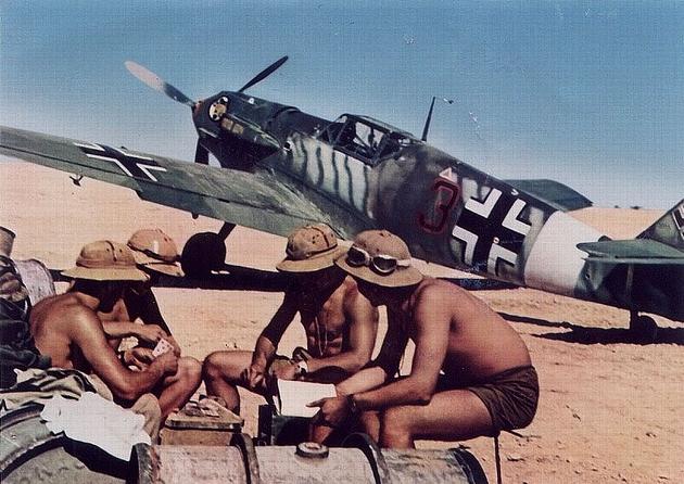 1942-luftwaffe-pilots-cards-africa-1942.jpg