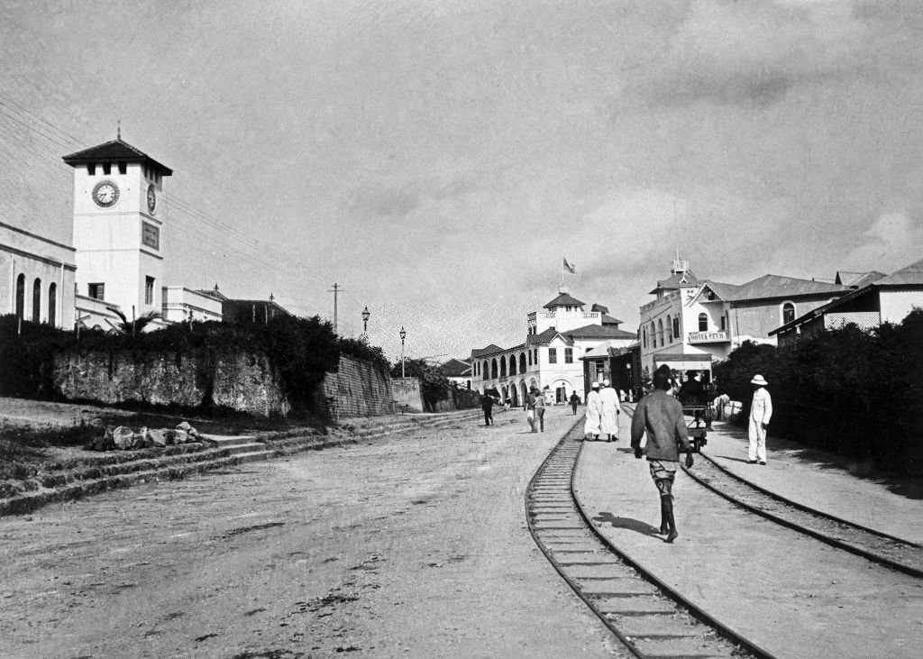 1905_korul_near_the_main_station_at_dar_es_salam_german_east_africa.jpg