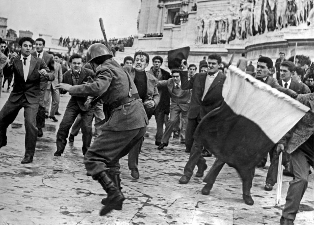 1956_demonstration_of_roman_students_italy_in_favor_of_hungary_at_time_of_revolt_against_soviets_in_hungary.jpg