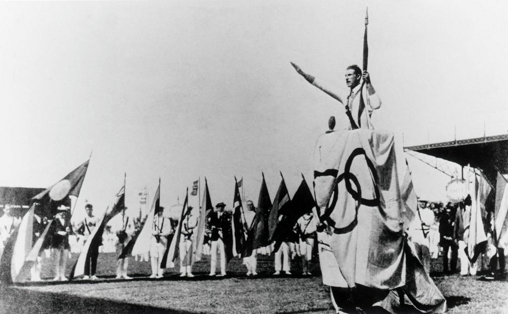 1924_opening_ceremonies_of_the_viii_olympic_games_paris_france.jpeg