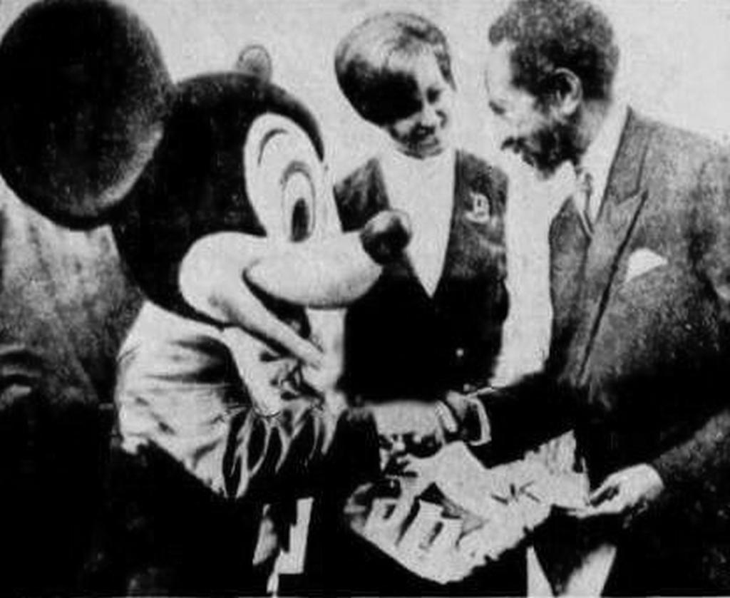 1967_haile_selassie_i_the_last_emperor_of_ethiopia_from_1930_to_1974_greeting_mickey_mouse_during_an_official_visit_to_disneyland.jpeg