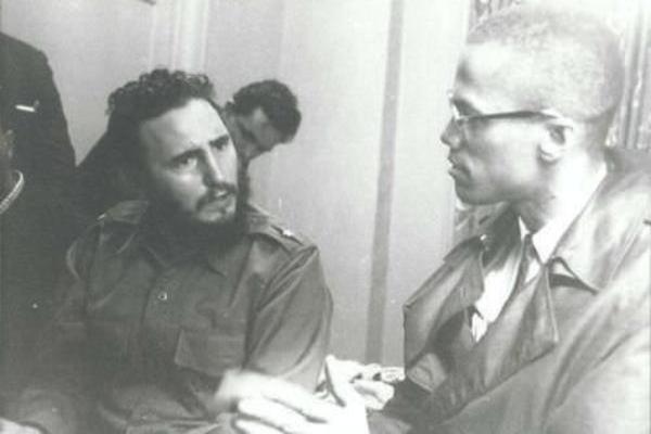 1960. Fidel Castro és Malcolm X beszélget..jpg