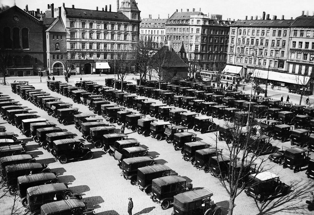 1925_strike_of_the_taxi_drivers_in_copenhagen.jpg