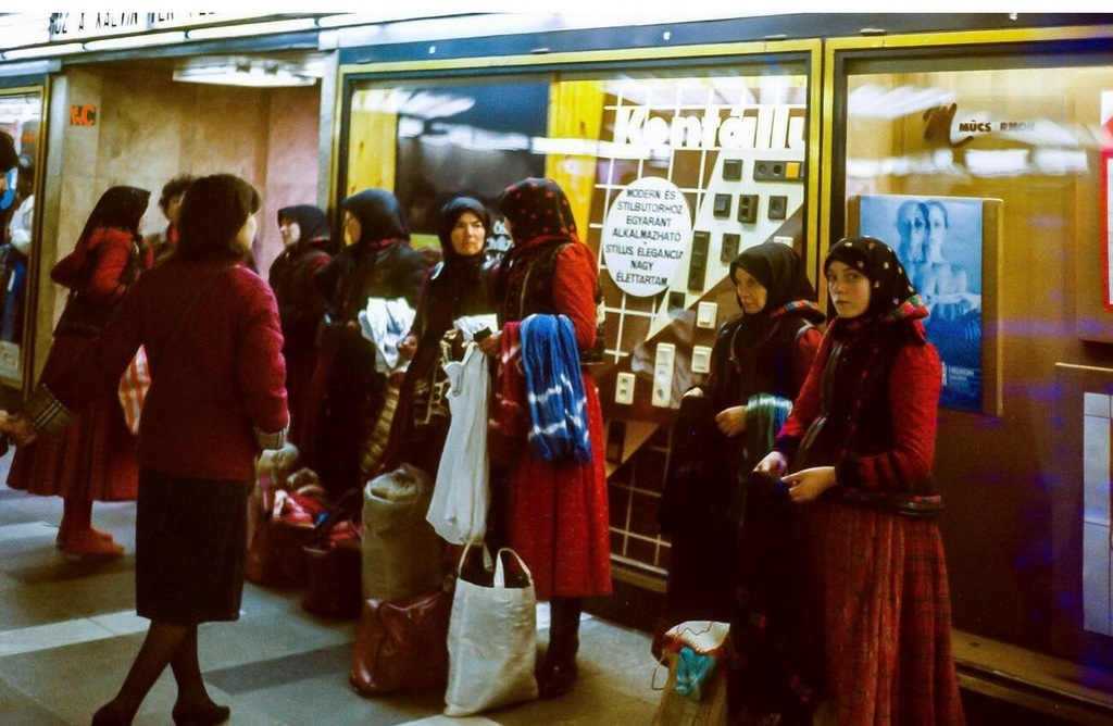 1983_gypsy_roma_women_selling_textiles_in_a_budapest_underground_cr.jpg