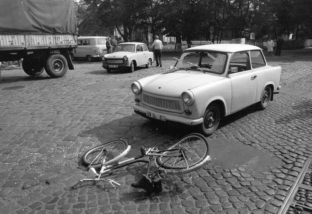 1984_saxony_delitzsch_a_trabant_is_involved_in_an_accident_with_a_bicycle.jpg