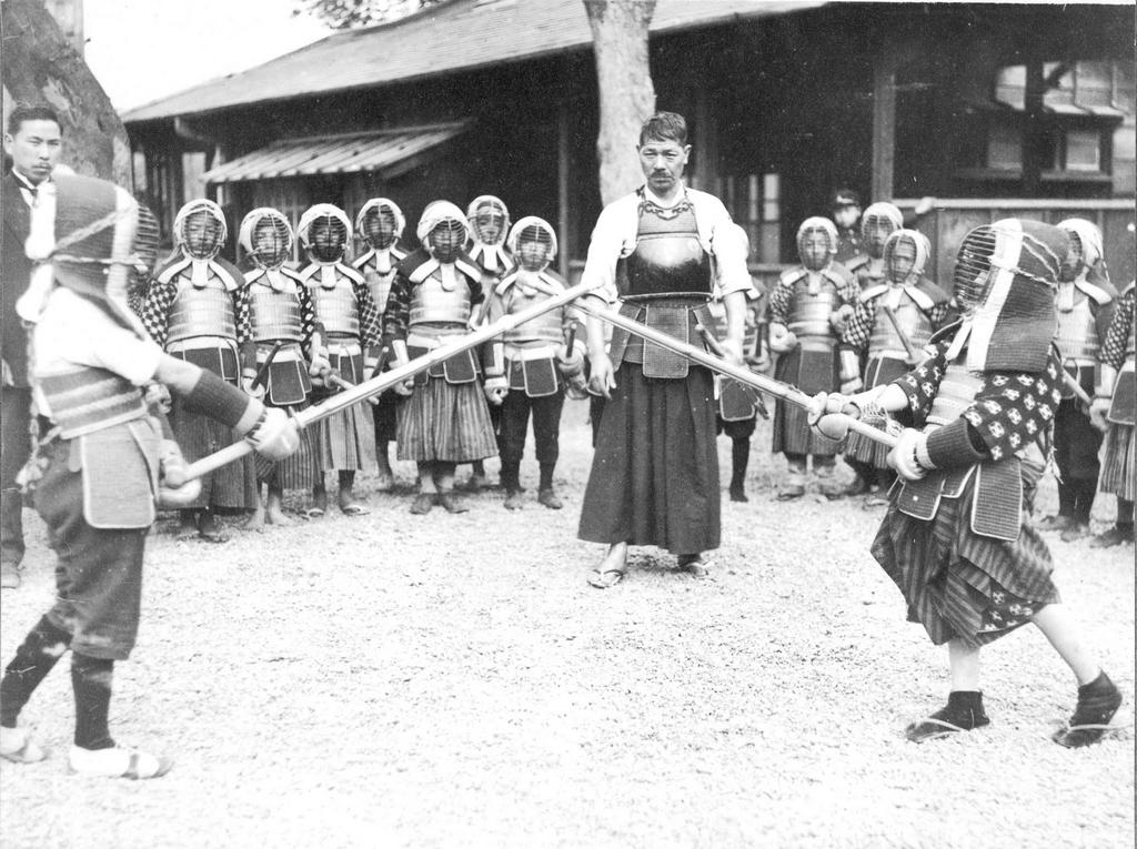 1929_a_kendo_class_for_boys_japan.jpeg