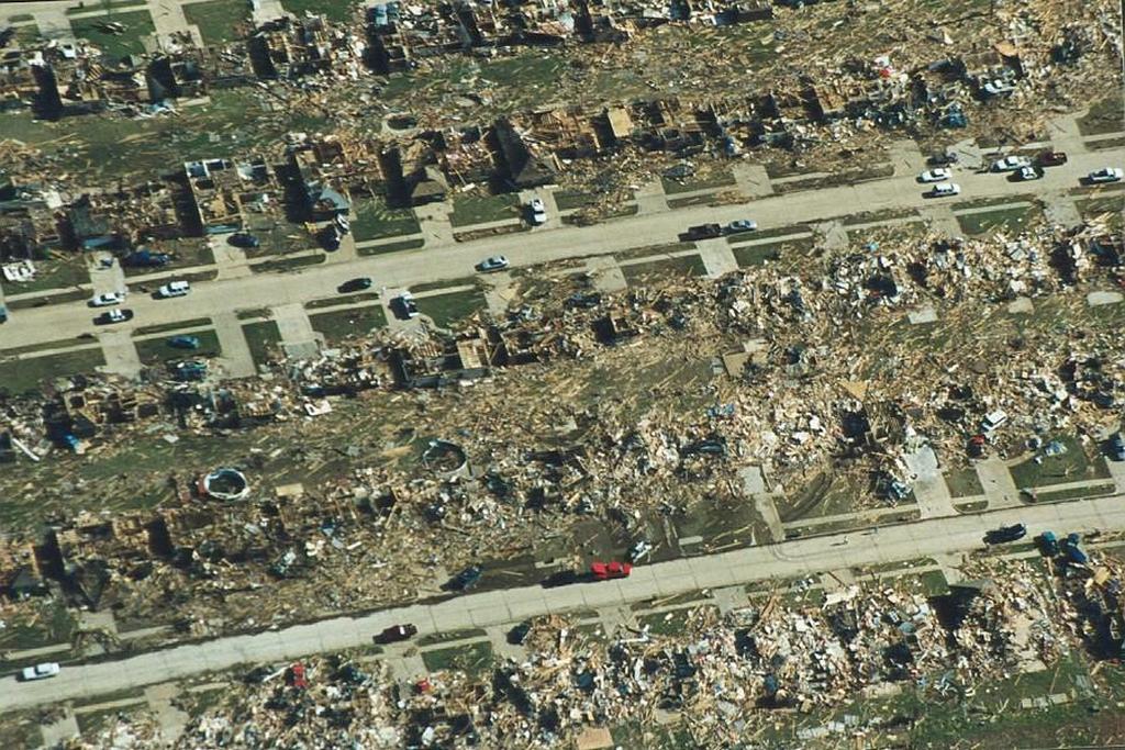 1999_overhead_view_of_the_destruction_in_an_oklahoma_city_neighborhood_after_the_1999_bridge_creek_moore_tornado.jpeg