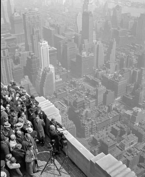 1931_grand_opening_of_empire_state_building_ny.jpeg