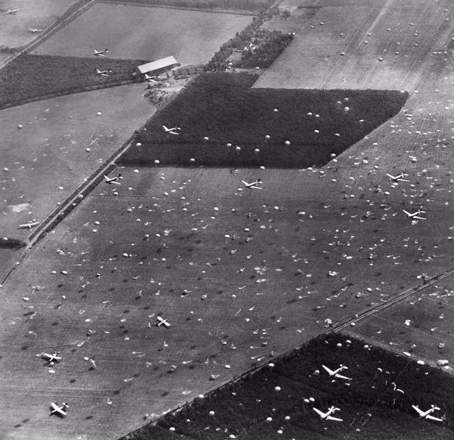 1944_operation_market_garden_british_paratroopers_at_renkum_west_of_arnhem_the_netherlands.jpeg