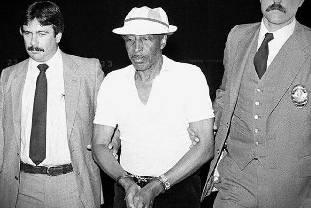 1984_marvin_gaye_sr_being_arrested_after_shooting_and_killing_his_son.jpeg