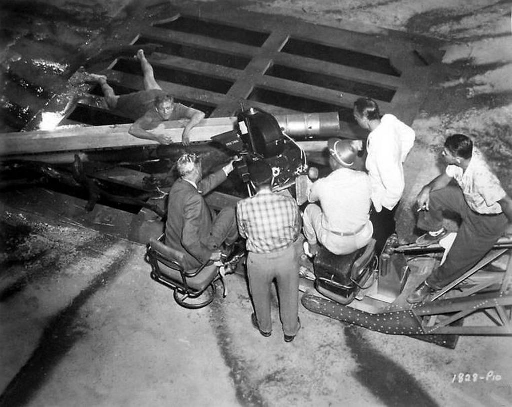 1957_jack_arnold_directing_grant_williams_in_the_incredible_shrinking_man_movie_set.jpg