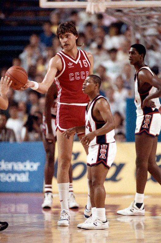1986_arvydas_sabonis_soviet_lithuanian_basketball_player_at_the_fiba_world_championship_final_madrid_spain.jpeg
