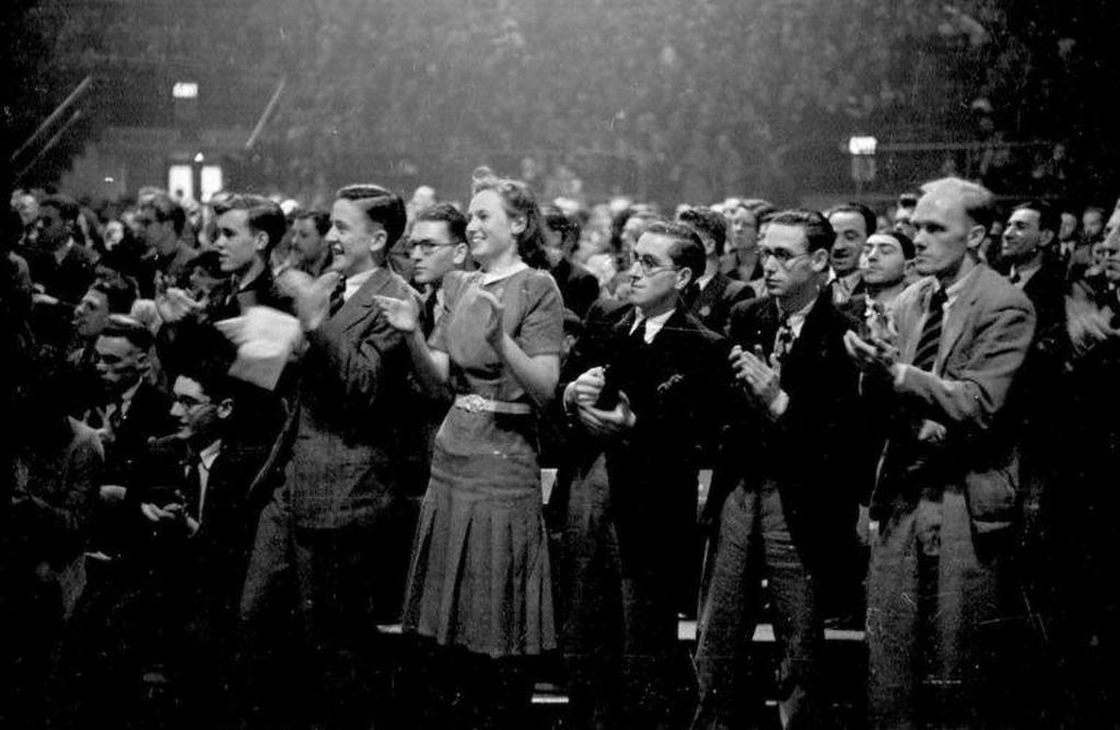 1939_british_communist_party_meeting_earls_court.jpeg