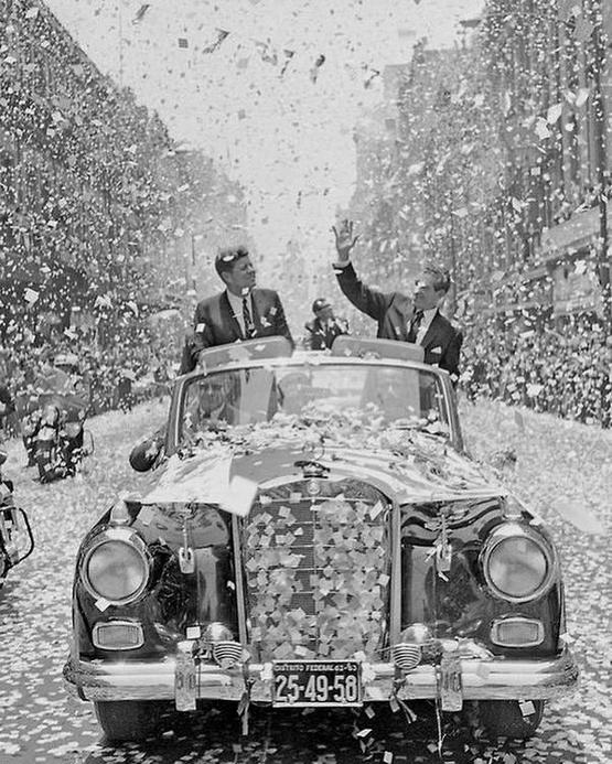 1962_john_f_kennedy_amerikai_elnok_fogadasi_ceremoniaja_mexikoban.jpeg