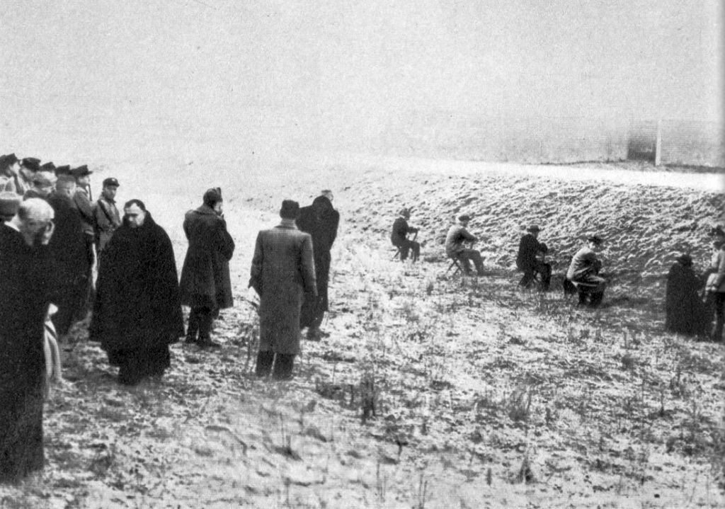 1944_januar_galeazzo_ciano_emilio_de_bono_luciano_gottardi_giovanni_marinelli_and_carlo_pareschi_members_of_the_grand_council_of_fascism_who_had_voted_for_benito_mussolini_s_removal.jpg