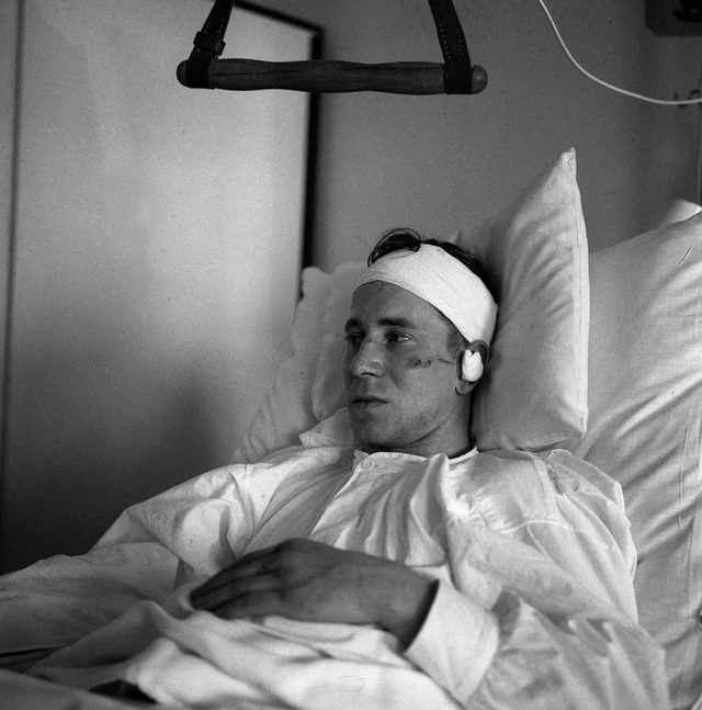 1958_manchester_united_s_bobby_charlton_injured_and_bandaged_rests_in_a_hospital_bed_following_the_munich_air_disaster.jpg